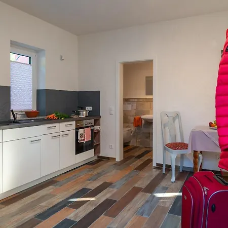 Rote Haus - Hohnemichels アパート ボッパルト