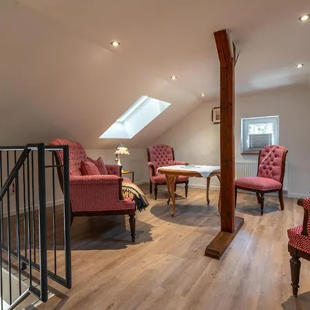 Rote Haus - Hohnemichels Appartement