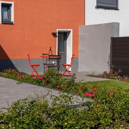 Rote Haus - Hohnemichels Apartment *