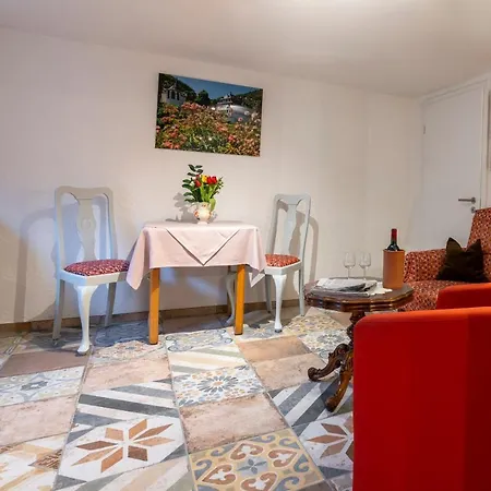 Rote Haus - Hohnemichels