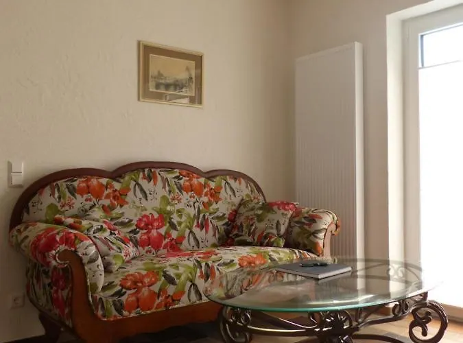 Rote Haus - Hohnemichels 보파르트