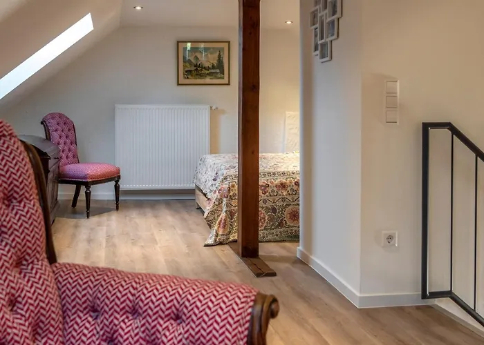 Rote Haus - Hohnemichels *